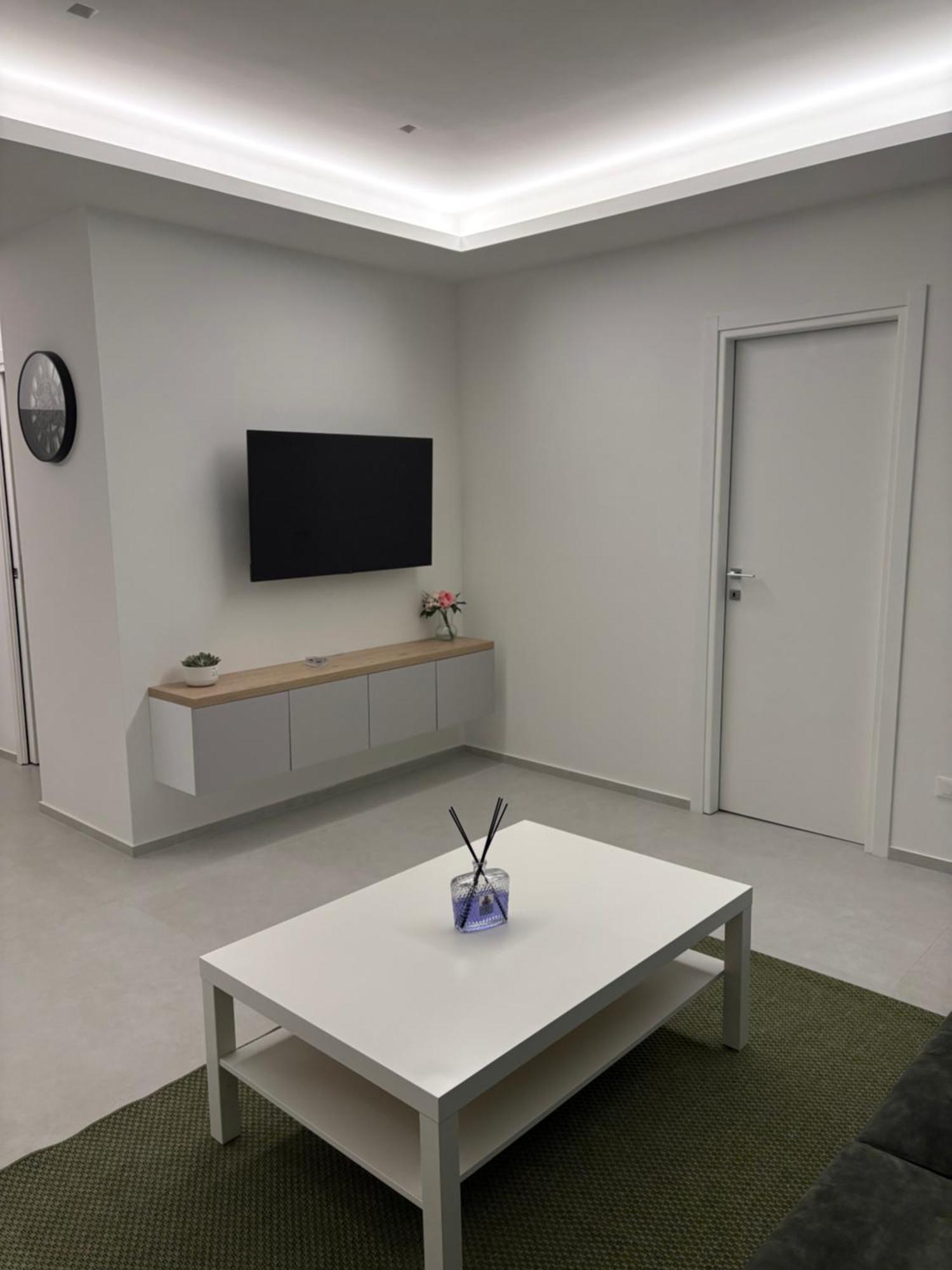 Appartamento Camastra House Aeroporto di Catania Fontana Rossa